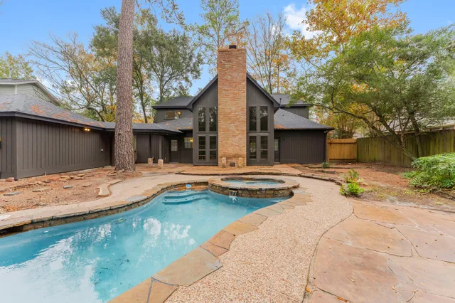 $4,500 | 6 Thornhedge Court, The Woodlands, TX 77381