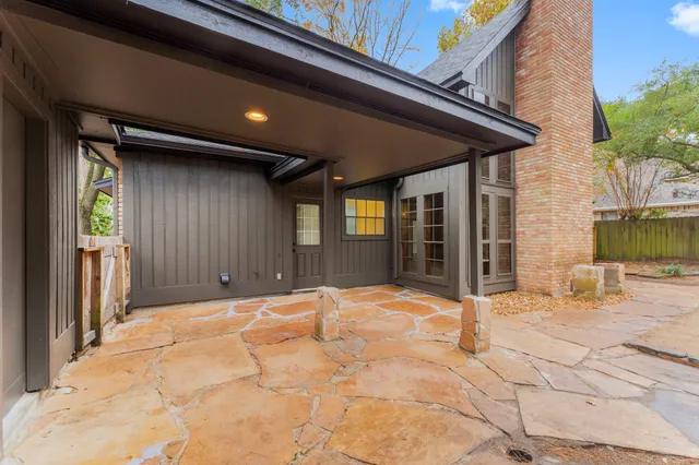 $4,500 | 6 Thornhedge Court, The Woodlands, TX 77381