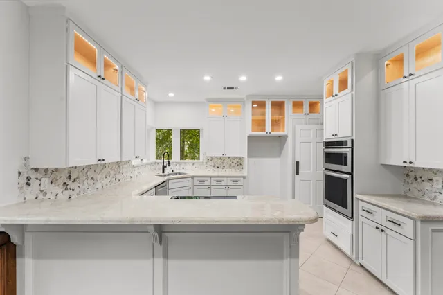 $4,500 | 6 Thornhedge Court, The Woodlands, TX 77381