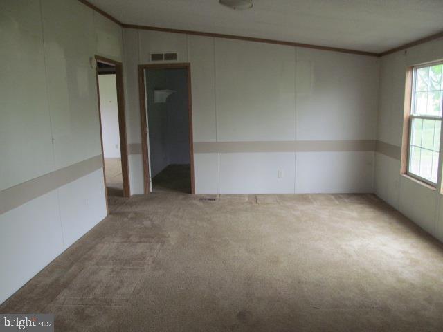 2620 Roberts Station Road Henderson, MD 21640 - Photo 4 of 12 Living room