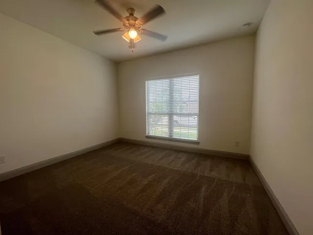 $2,450 | 490 Oak Crk Drive, Lavon, TX 75166