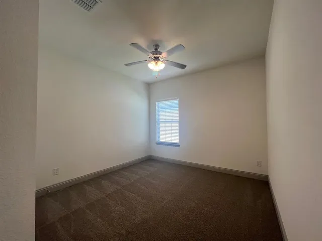 $2,450 | 490 Oak Crk Drive, Lavon, TX 75166