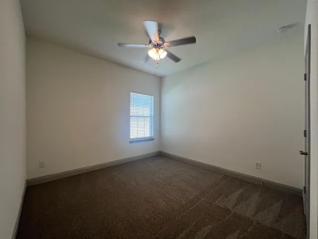 $2,450 | 490 Oak Crk Drive, Lavon, TX 75166