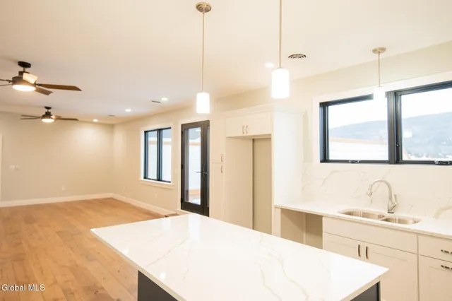 $1,849,000 | 1 Kurosaka Lane, Unit E, Lake George, NY 12845