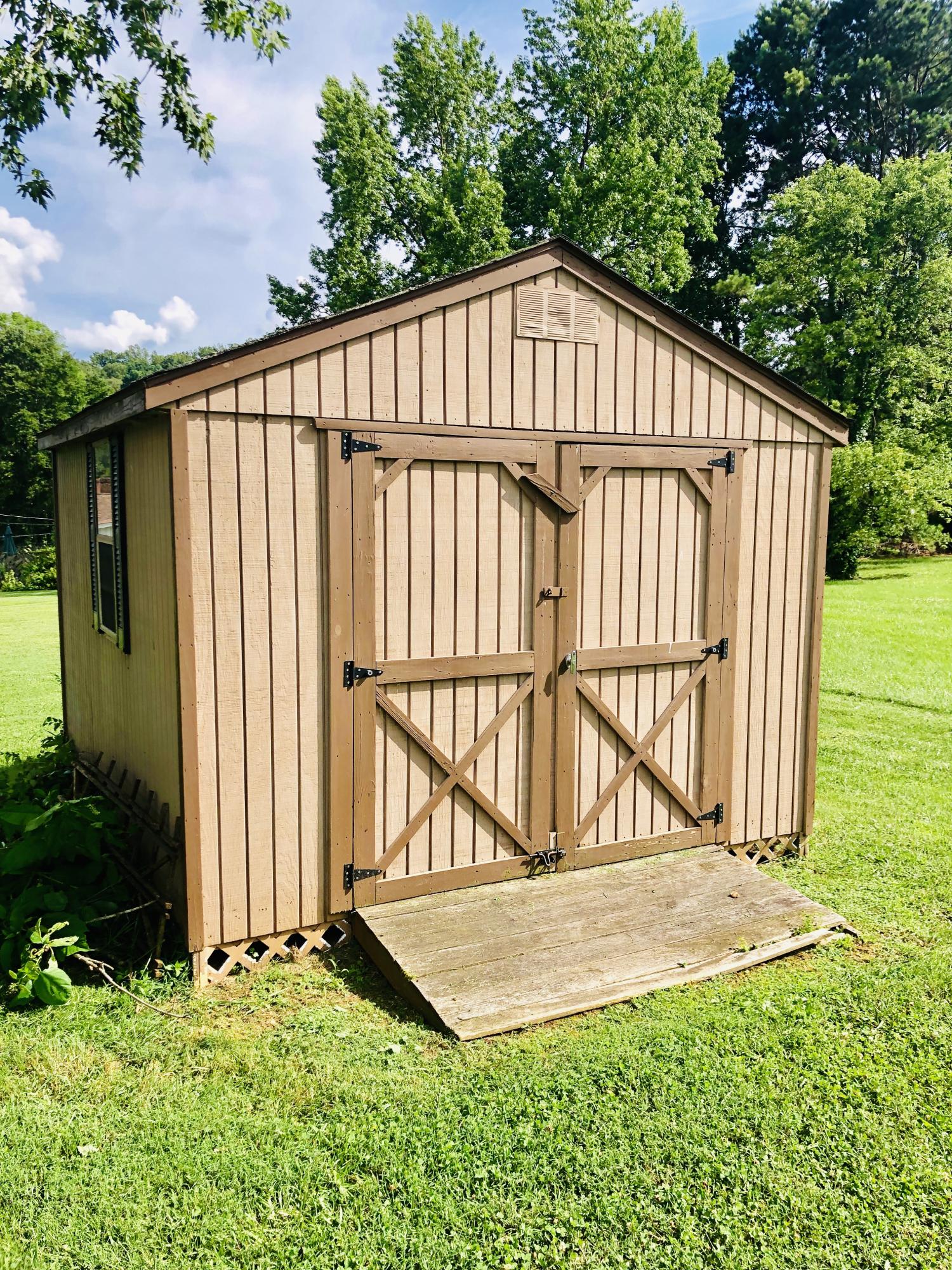4527 Terrace View Road Louisville, TN 37777 - Photo 5 of 13 Shed behind house