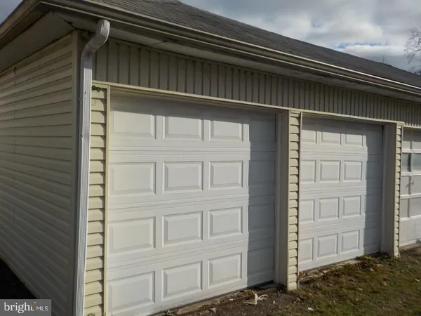 $1,100 | 466 East King Street, Chambersburg, PA 17201