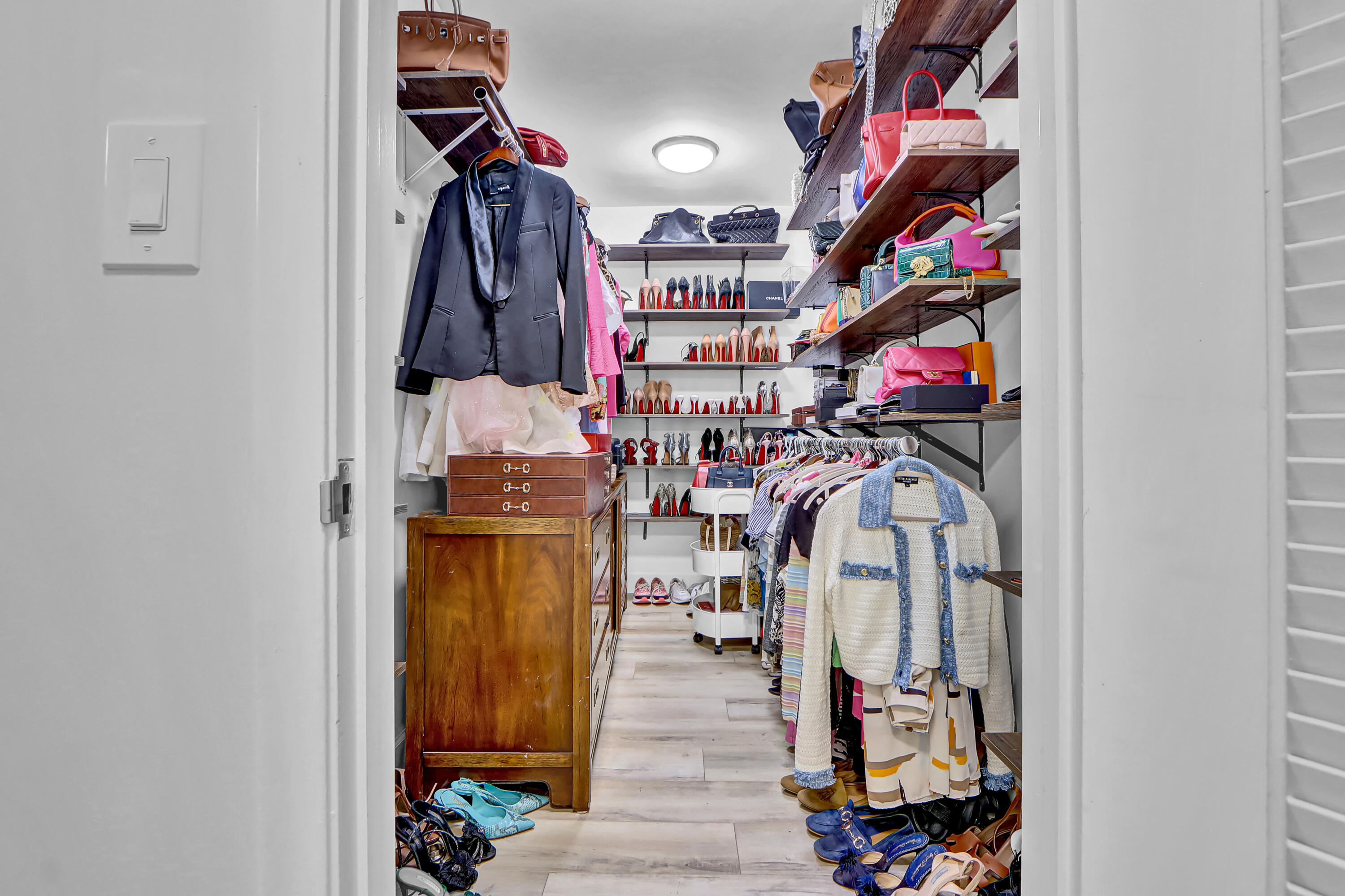 2000 Presidential Way, Unit 1006 West Palm Beach, FL 33401 - Photo 33 of 36 IMG_22