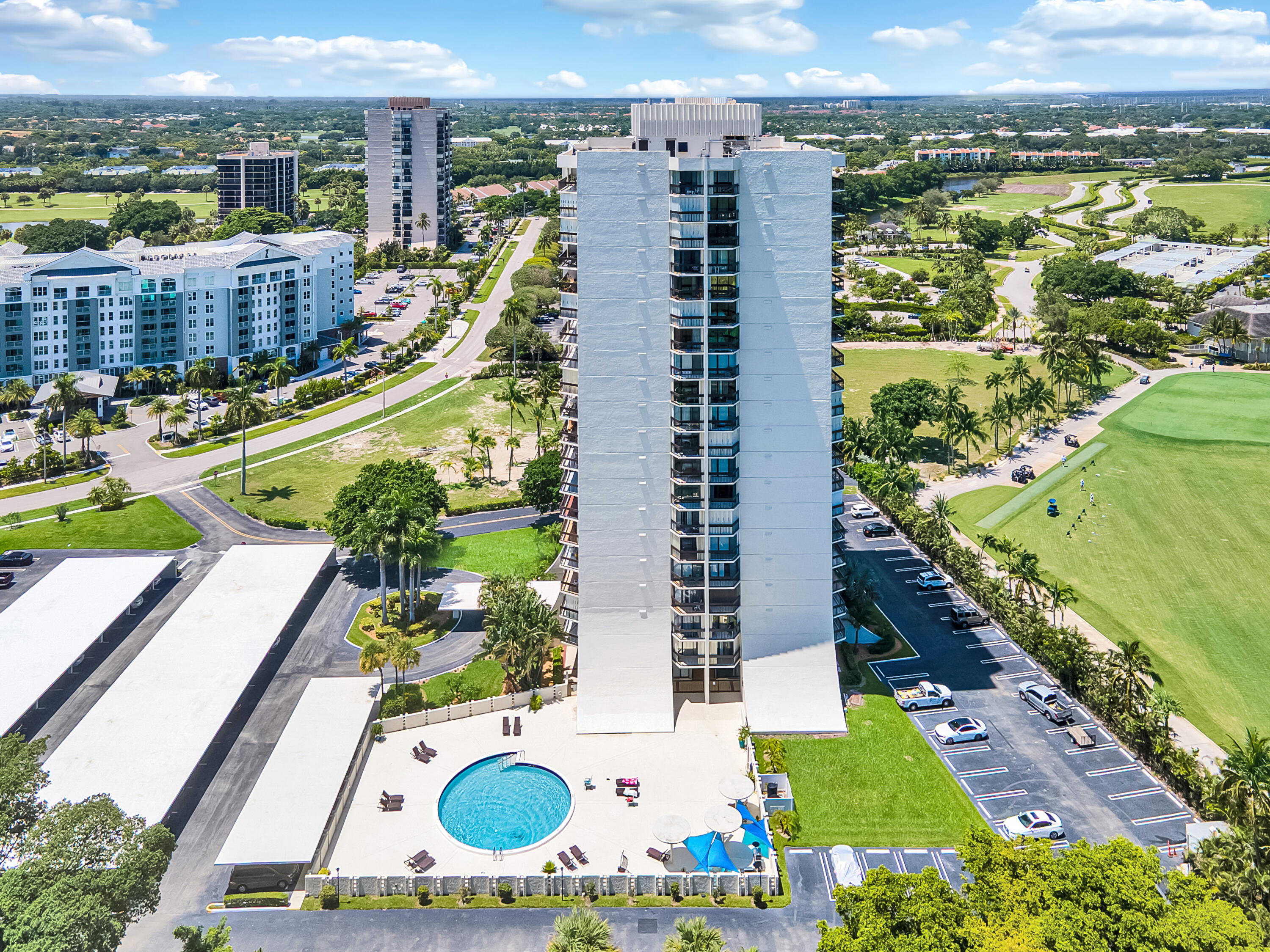 2000 Presidential Way, Unit 1006 West Palm Beach, FL 33401 - Photo 6 of 36 IMG_35