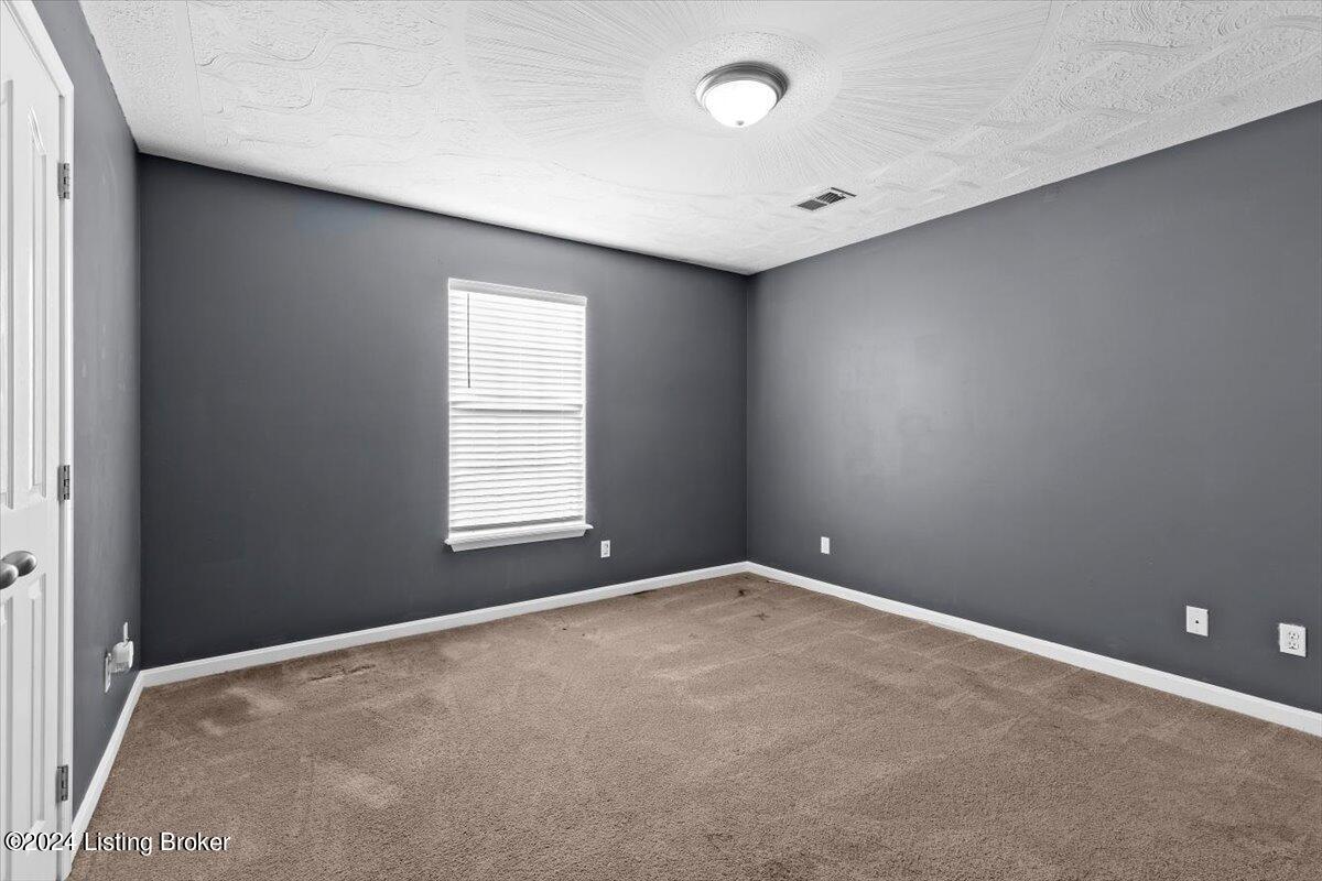 355 Madison Rae Boulevard Shepherdsville, KY 40165 - Photo 11 of 26 13-355 Madison Rae Blvd-13