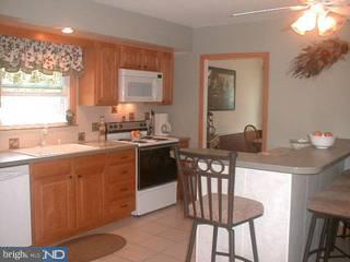 65 Peace Valley Road Chalfont, PA 18914 - Photo 2 of 6 Gallery Image 2