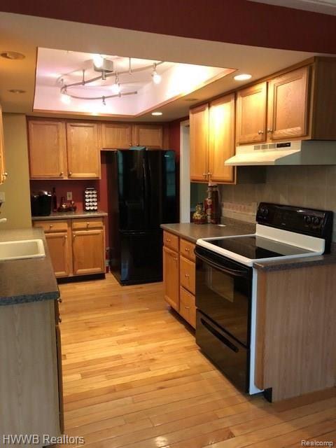 3555 Salem Road Troy, MI 48084 - Photo 5 of 25 5.JPEG