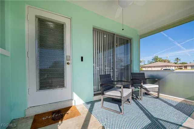 $575,000 | 620 Southeast 47th Street, Unit 14, Cape Coral, FL 33904