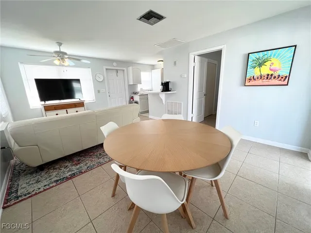 $575,000 | 620 Southeast 47th Street, Unit 14, Cape Coral, FL 33904