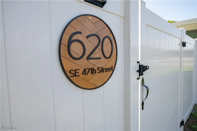 $575,000 | 620 Southeast 47th Street, Unit 14, Cape Coral, FL 33904