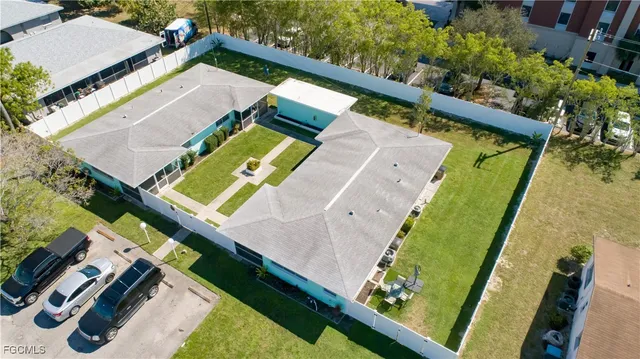 $575,000 | 620 Southeast 47th Street, Unit 14, Cape Coral, FL 33904