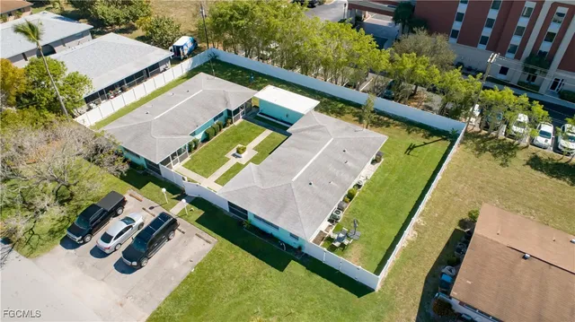 $575,000 | 620 Southeast 47th Street, Unit 14, Cape Coral, FL 33904