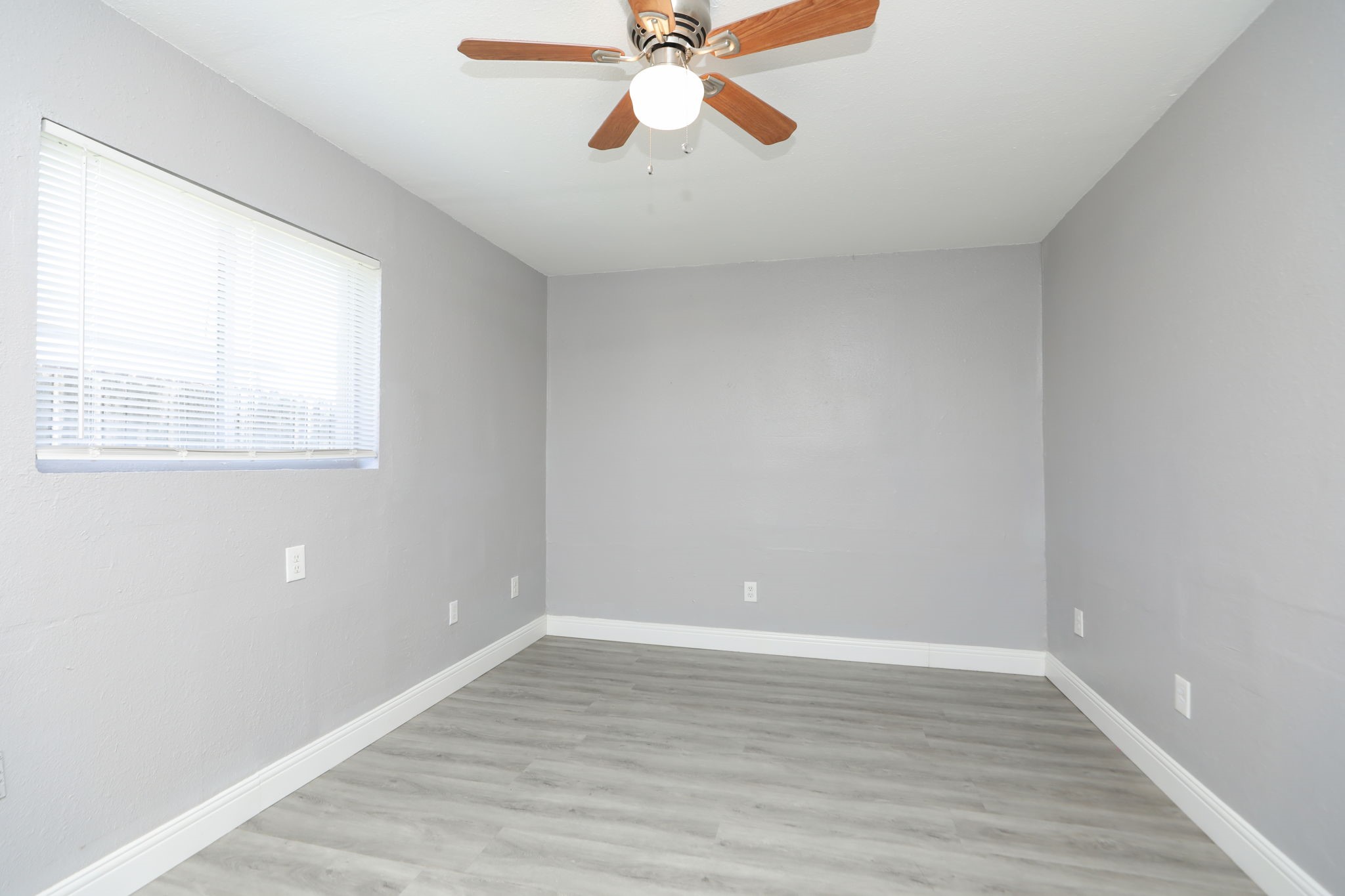 8127 Colonial Lane, Unit 2 Houston, TX 77051 - Photo 11 of 26