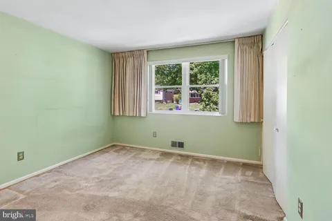 $575,000 | 902 Malta Lane, Silver Spring, MD 20901