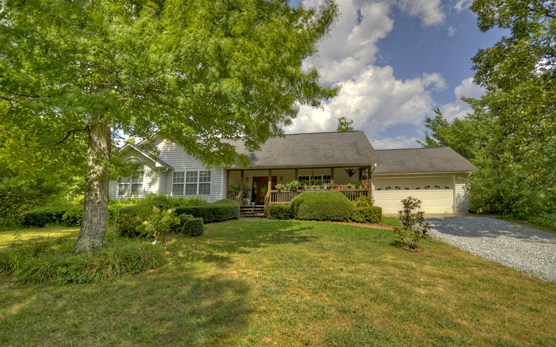 300 Canyon Drive Blue Ridge, GA 30513 - Photo 1 of 1 Main View