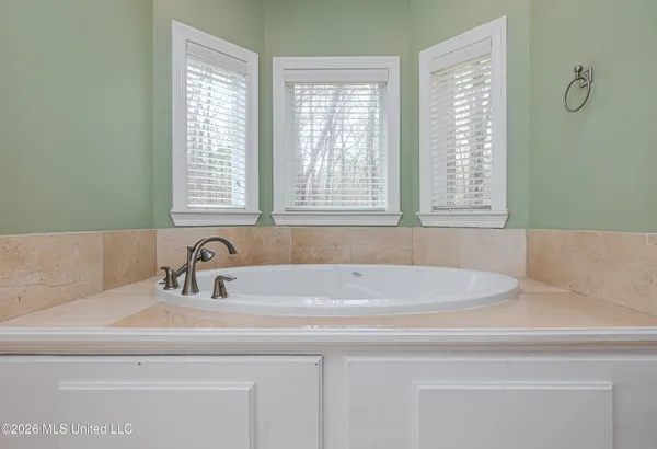 $565,000 | 2 Atlanta Cove, Clinton, MS 39056