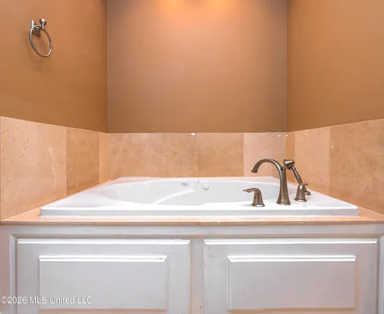 $565,000 | 2 Atlanta Cove, Clinton, MS 39056