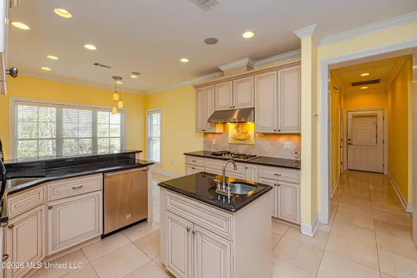 $565,000 | 2 Atlanta Cove, Clinton, MS 39056