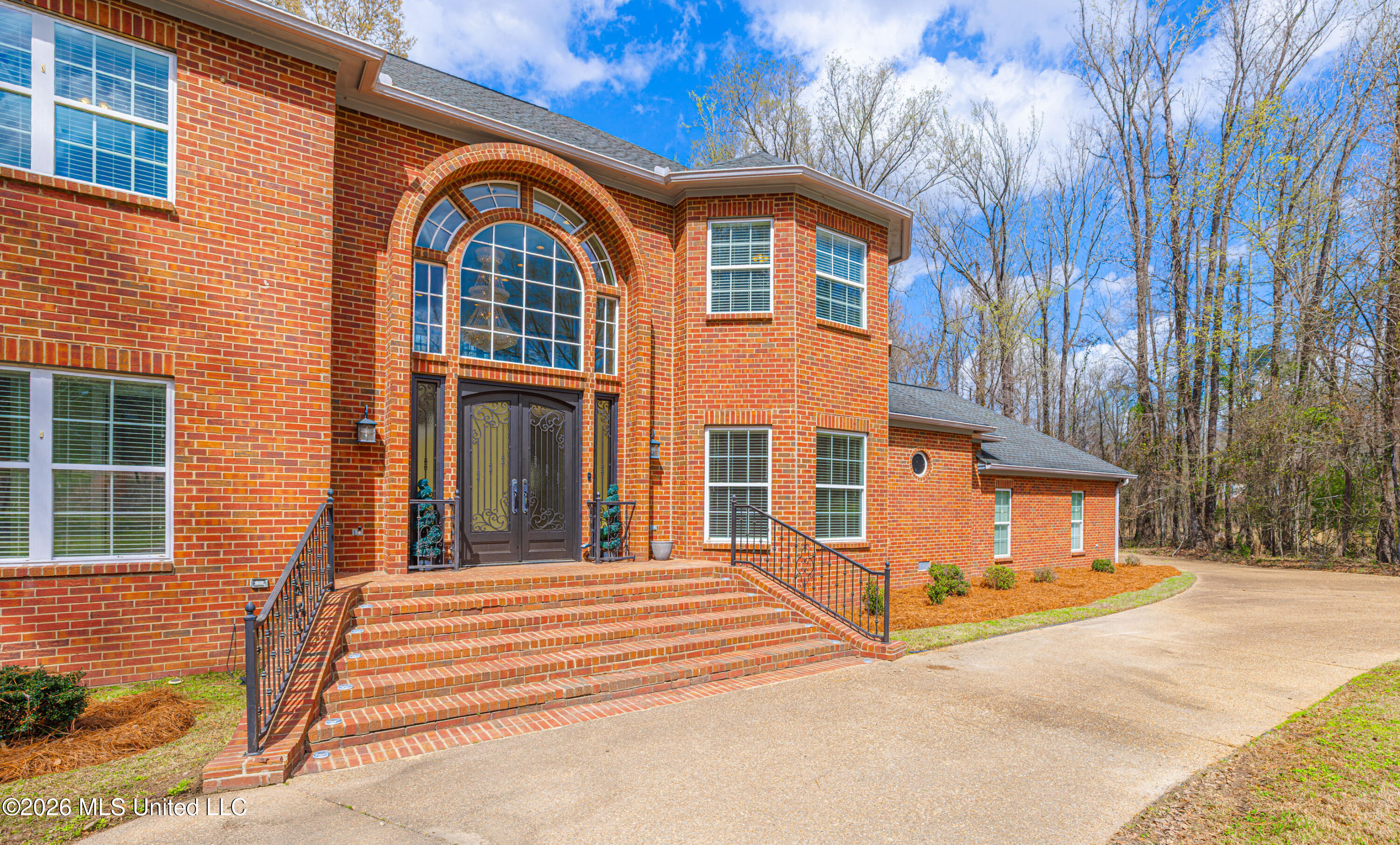 2 Atlanta Cove Clinton, MS 39056 - Photo 4 of 55 1R4A5628
