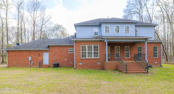 $565,000 | 2 Atlanta Cove, Clinton, MS 39056