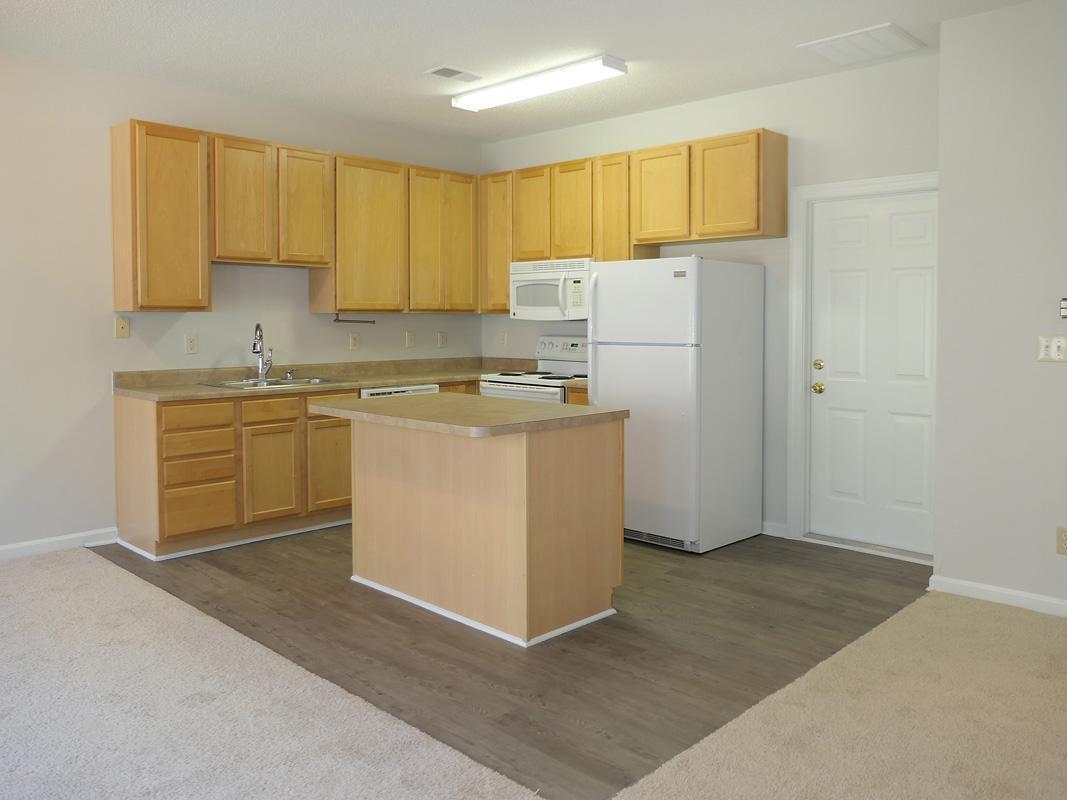 70 Cole Place Road, Unit B Chapel Hill, NC 27517 - Photo 6 of 20 Photo #6