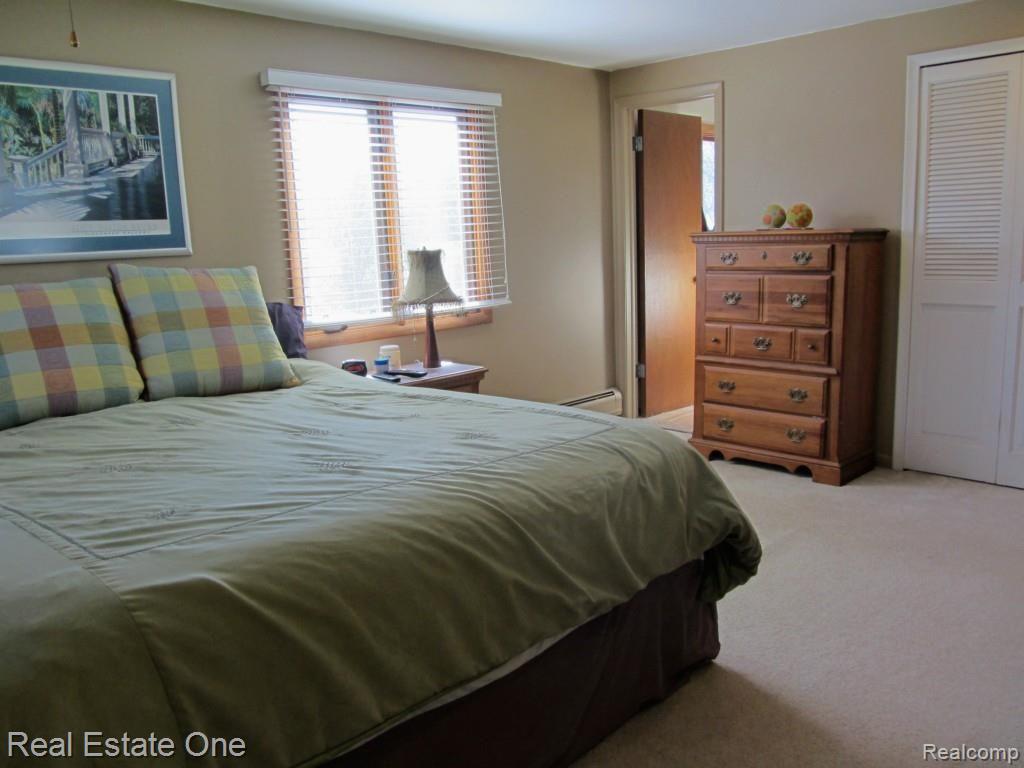3821 Stonecrest Road West Bloomfield, MI 48322 - Photo 18 of 37 master2_edited-1.jpg