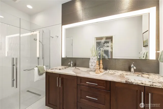 $2,888,000 | 42520 Southeast 149th Place, North Bend, WA 98045