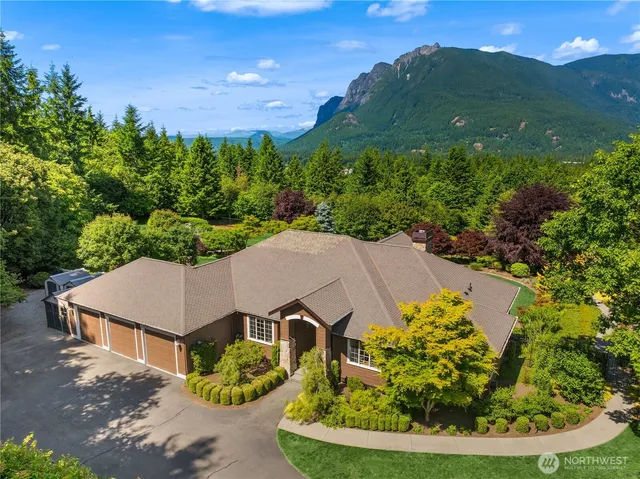 $2,888,000 | 42520 Southeast 149th Place, North Bend, WA 98045