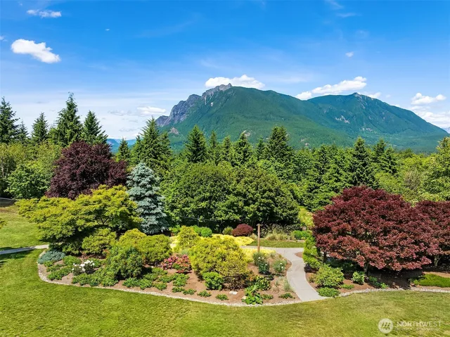 $2,888,000 | 42520 Southeast 149th Place, North Bend, WA 98045
