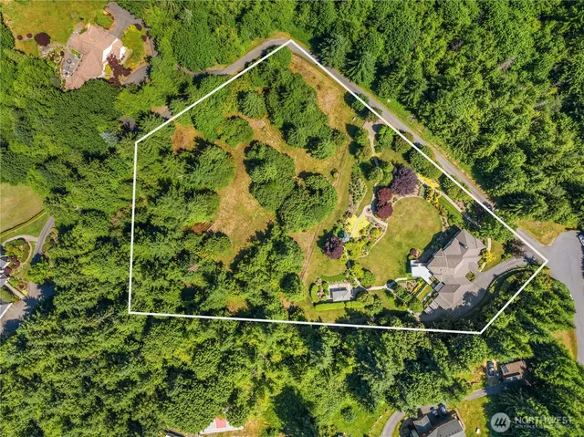 $2,888,000 | 42520 Southeast 149th Place, North Bend, WA 98045