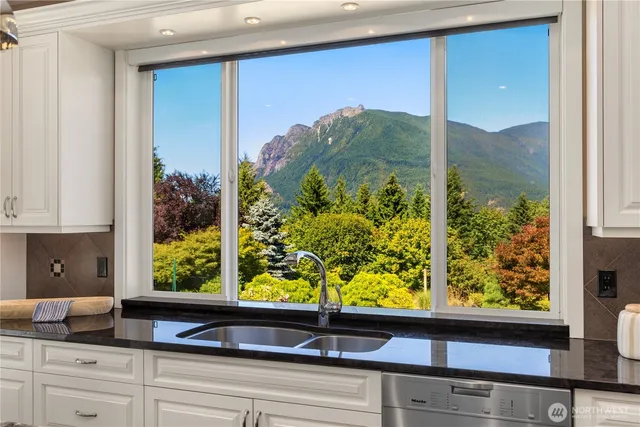 $2,888,000 | 42520 Southeast 149th Place, North Bend, WA 98045