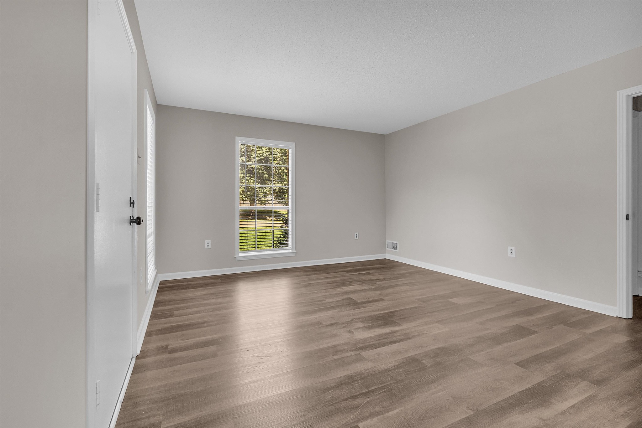 6429 Bardstown Road Bartlett, TN 38134 - Photo 11 of 24 Gallery Image 11