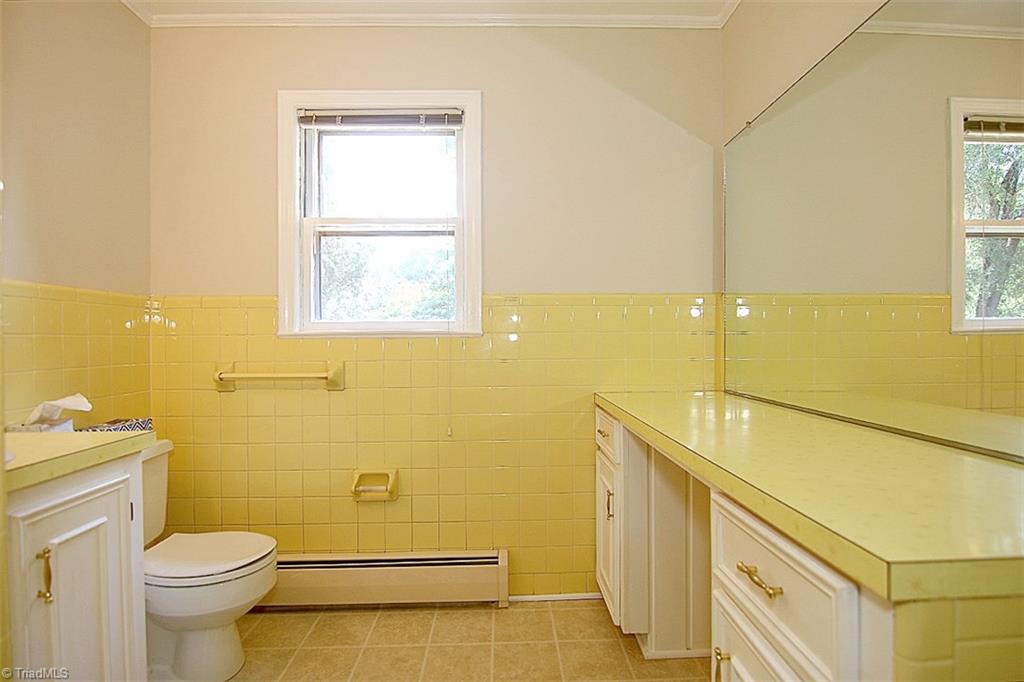 1535 Sandersted Road Southwest Winston-Salem, NC 27103 - Photo 14 of 30 Gallery Image 14