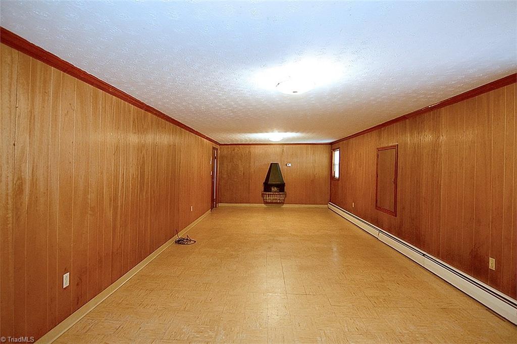 1535 Sandersted Road Southwest Winston-Salem, NC 27103 - Photo 23 of 30 Gallery Image 23