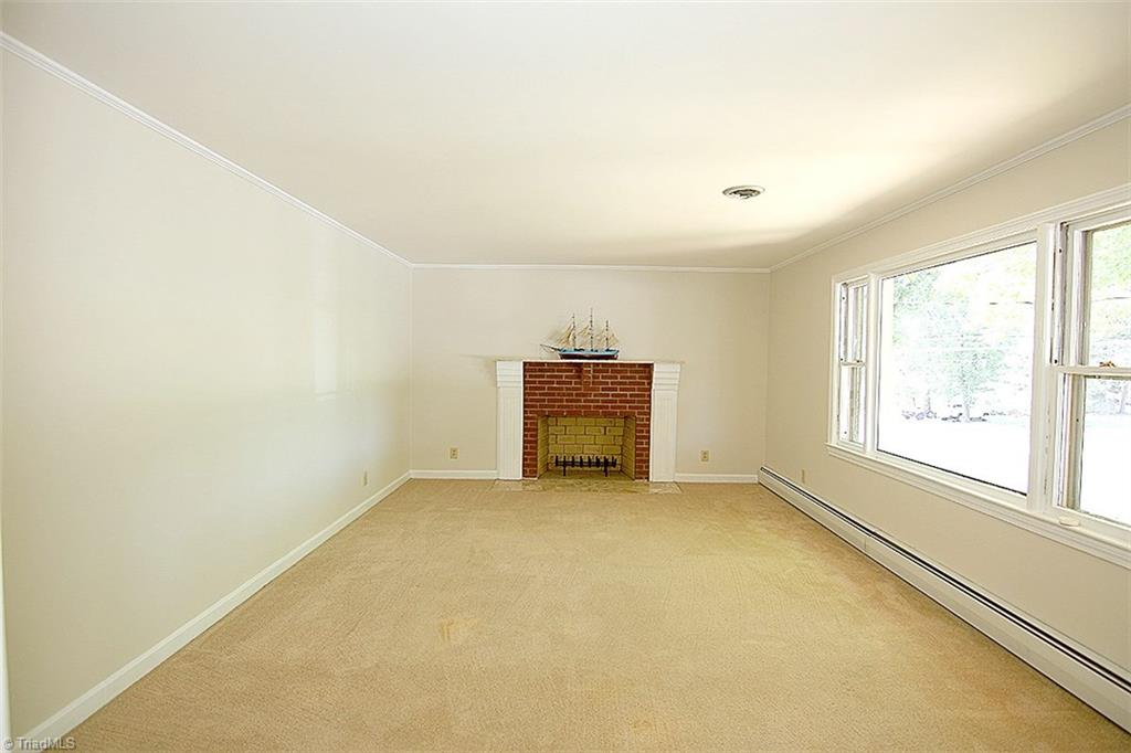 1535 Sandersted Road Southwest Winston-Salem, NC 27103 - Photo 5 of 30 Gallery Image 5