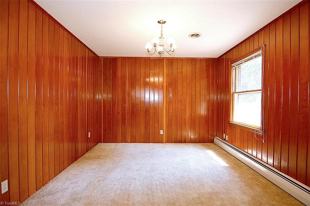 1535 Sandersted Road Southwest Winston-Salem, NC 27103 - Photo 8 of 30 Gallery Image 8