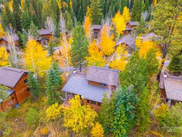 $1,395,000 | 9 Rock Creek Court, Donnelly, ID 83615
