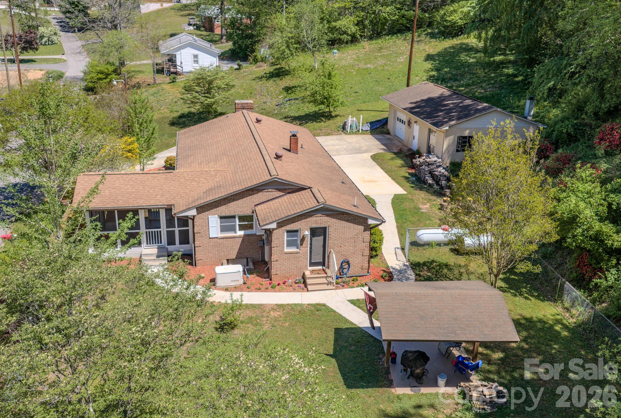 176 Sunny Street Marion, NC 28752 - Photo 4 of 36