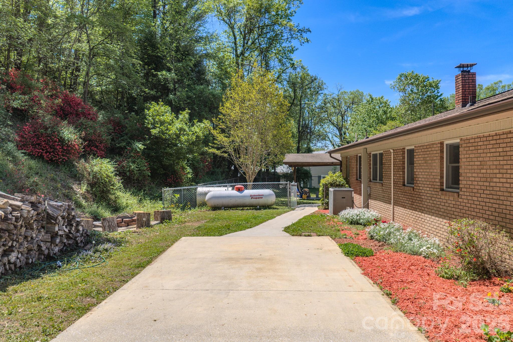 176 Sunny Street Marion, NC 28752 - Photo 7 of 36