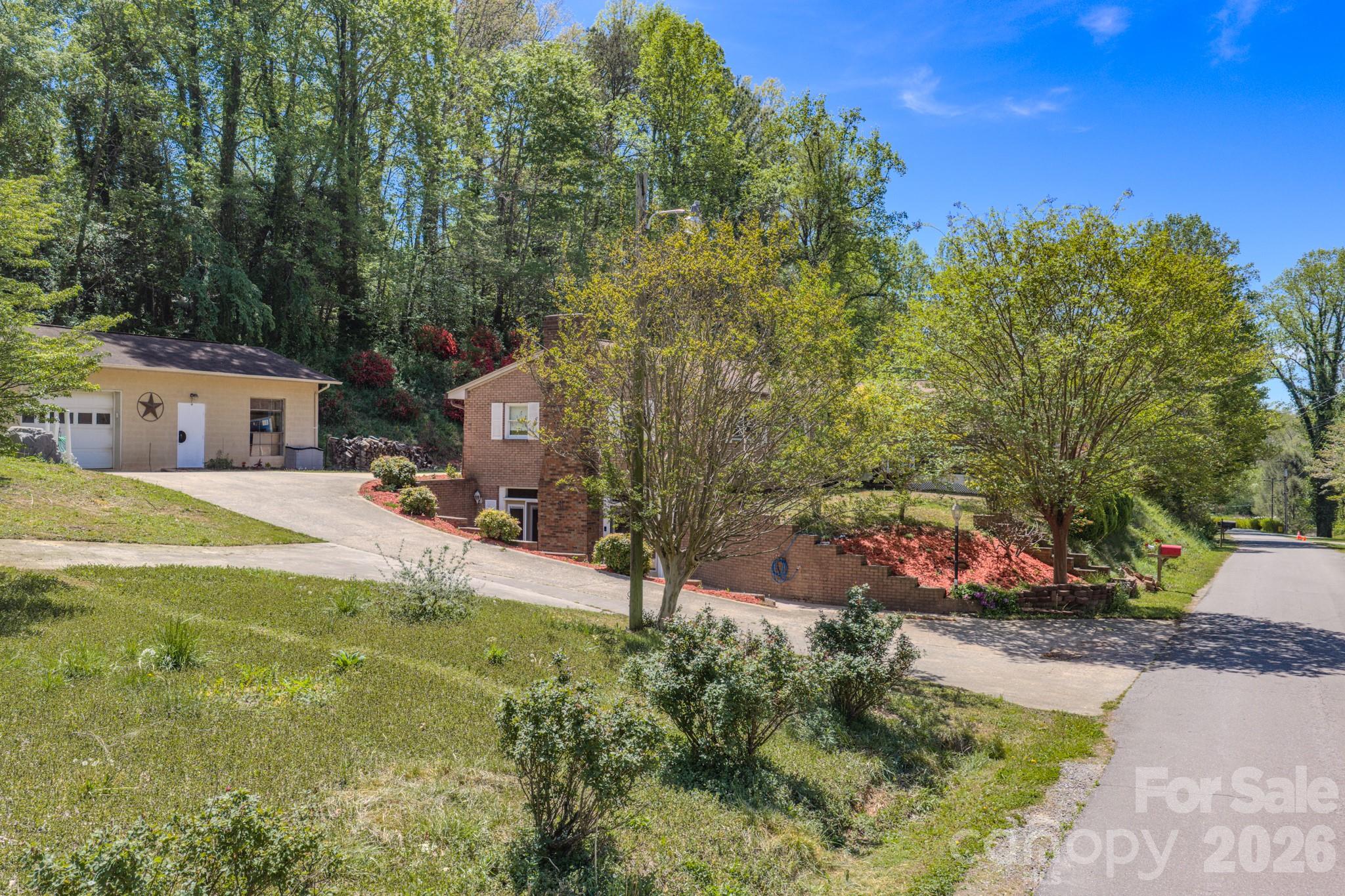 176 Sunny Street Marion, NC 28752 - Photo 8 of 36