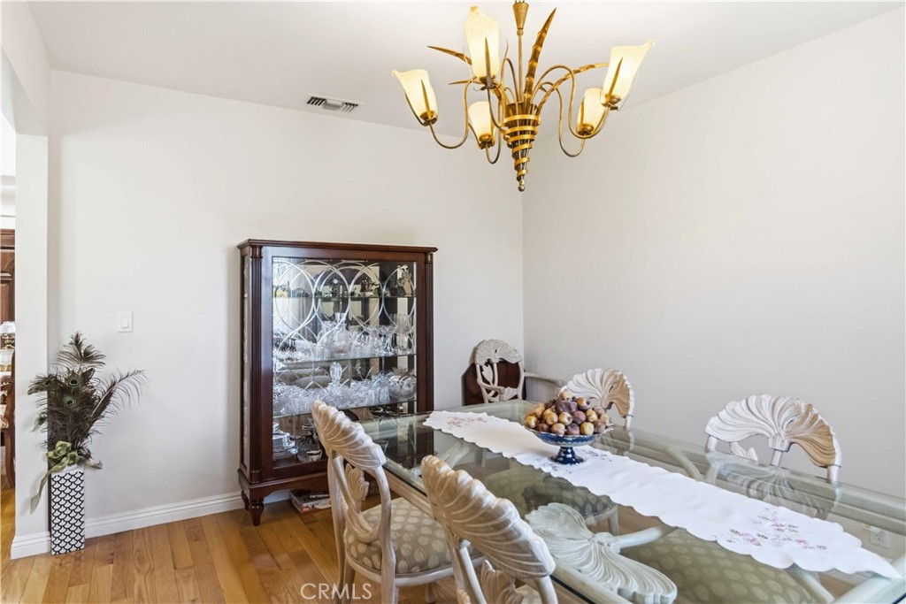 19406 Enadia Way Reseda, CA 91335 - Photo 10 of 34
