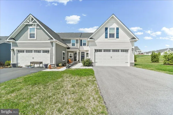 $425,000 | 620 Thomas Penn Dr Grove, West Grove, PA 19390