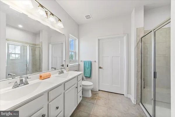 $425,000 | 620 Thomas Penn Dr Grove, West Grove, PA 19390