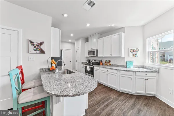 $425,000 | 620 Thomas Penn Dr Grove, West Grove, PA 19390