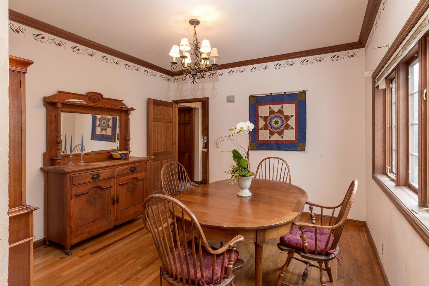 257 Merritt Road Los Altos, CA 94022 - Photo 4 of 10 Gallery Image 4