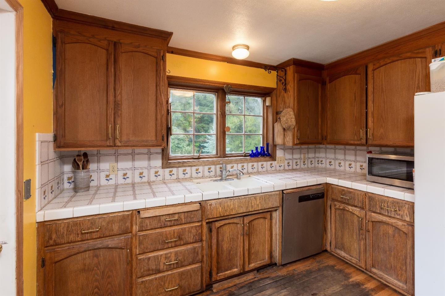 257 Merritt Road Los Altos, CA 94022 - Photo 5 of 10 Gallery Image 5